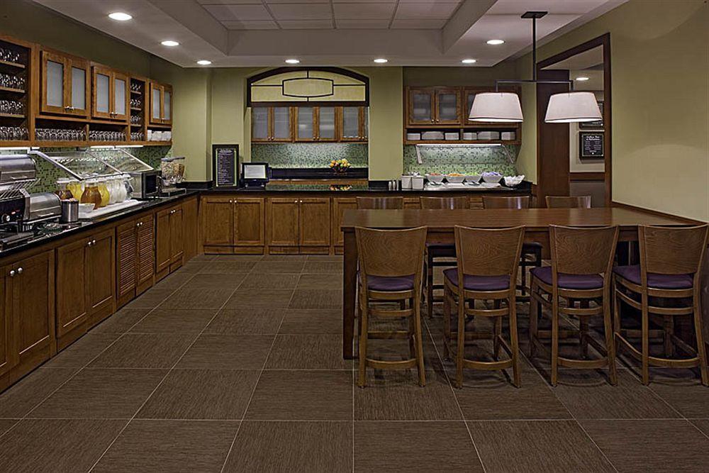 Hyatt Place Milford/New Haven Restoran gambar